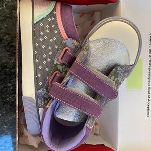 See Kai Run girls shoe